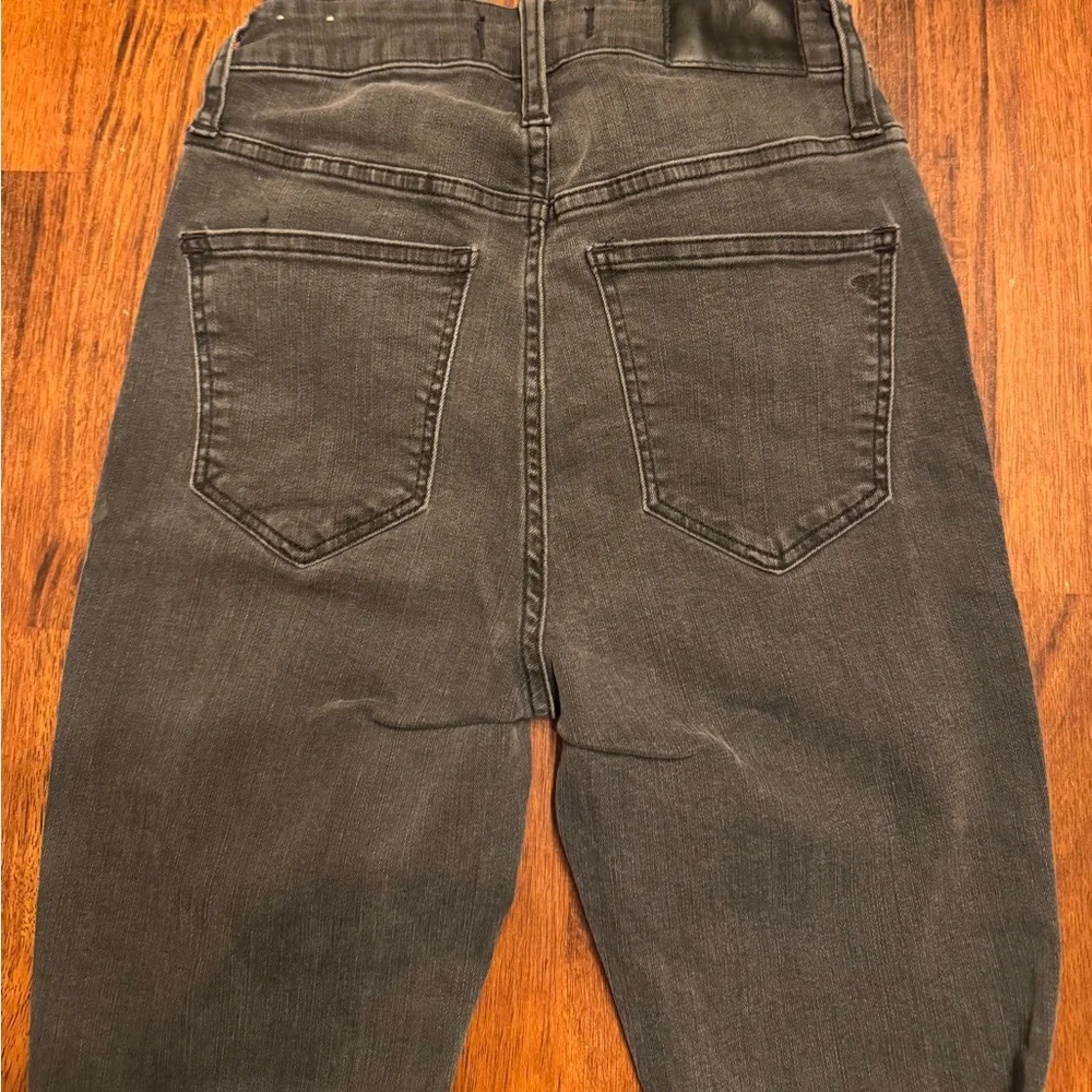 Madewell Curvy High-Rise Skinny Jeans in Black Sea - Picture 6 of 7